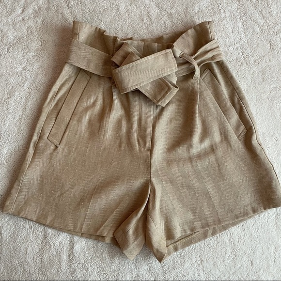 Like new Express Super High Waisted Belted Linen-Blend Shorts - Picture 2 of 9